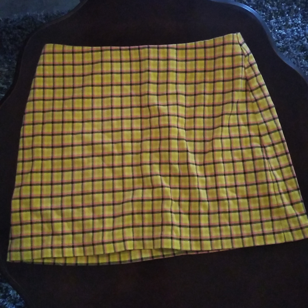 Plaid mini skirt